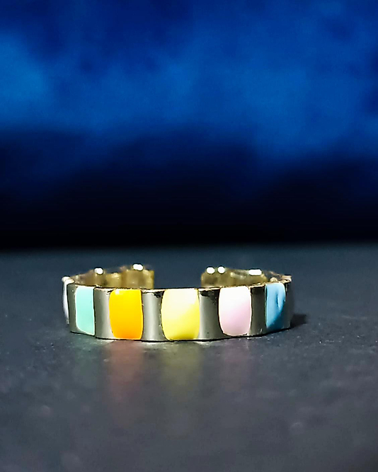 Renkli Yüzük